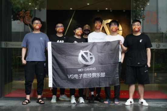 全华班逆袭T1 韩国战队S15总决赛失利